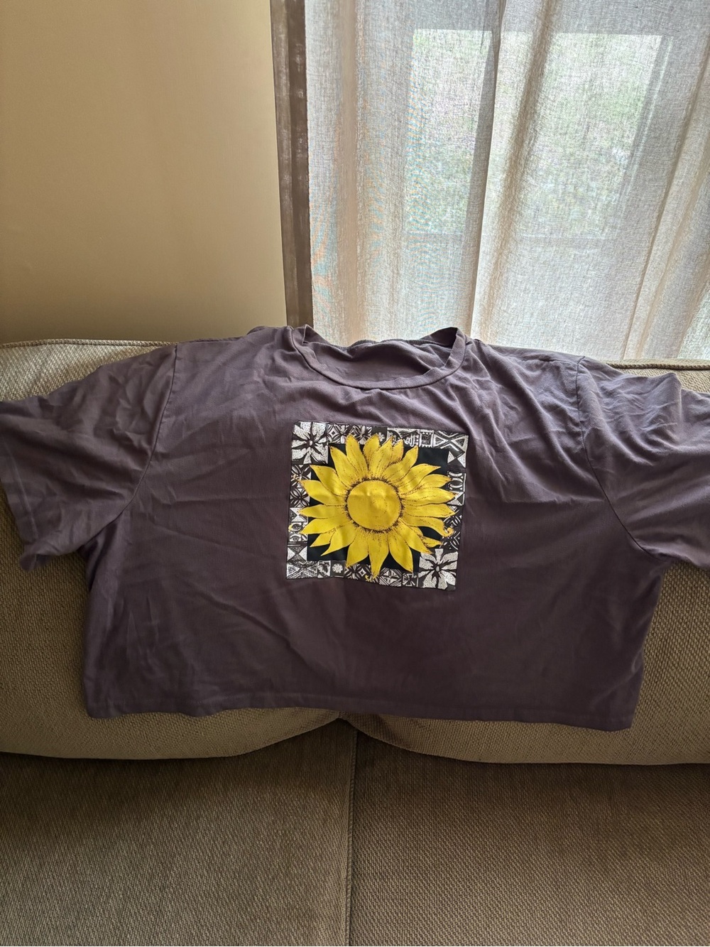 SHEIN Gray Crop Tee with Yellow Sunflower Graphic